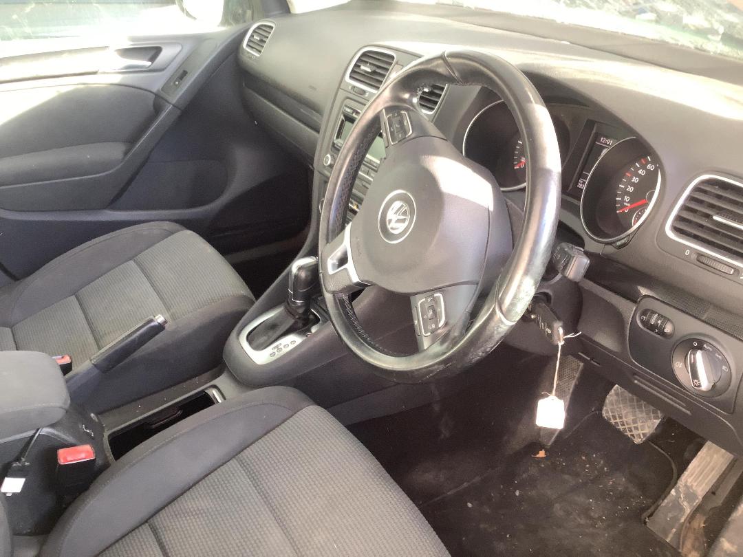 Photo '13' of Volkswagen Golf TDI 103KW