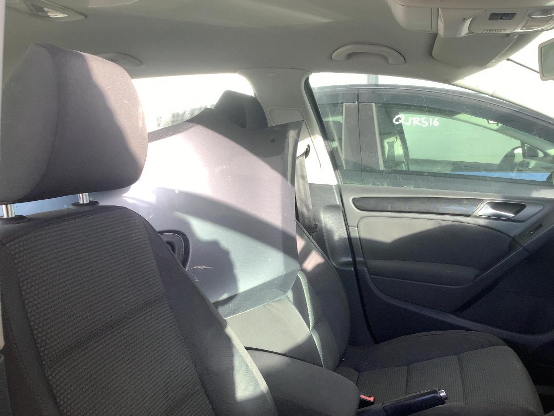 Photo '15' of Volkswagen Golf TDI 103KW