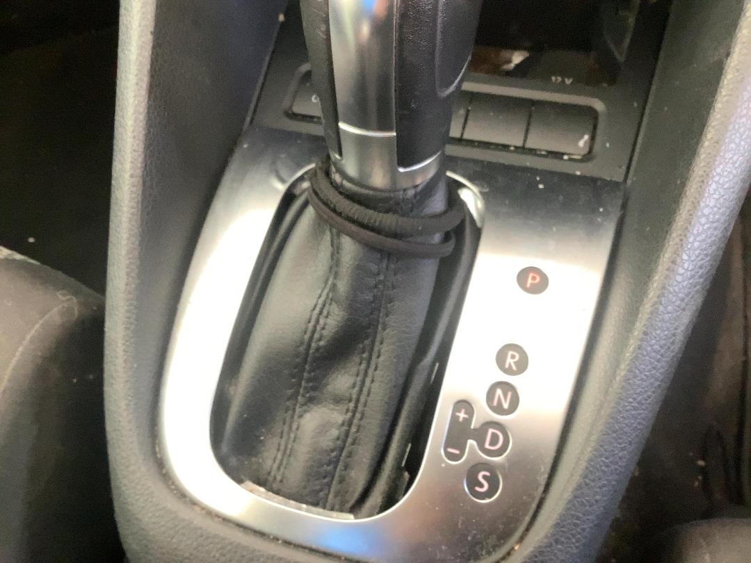 Photo '17' of Volkswagen Golf TDI 103KW