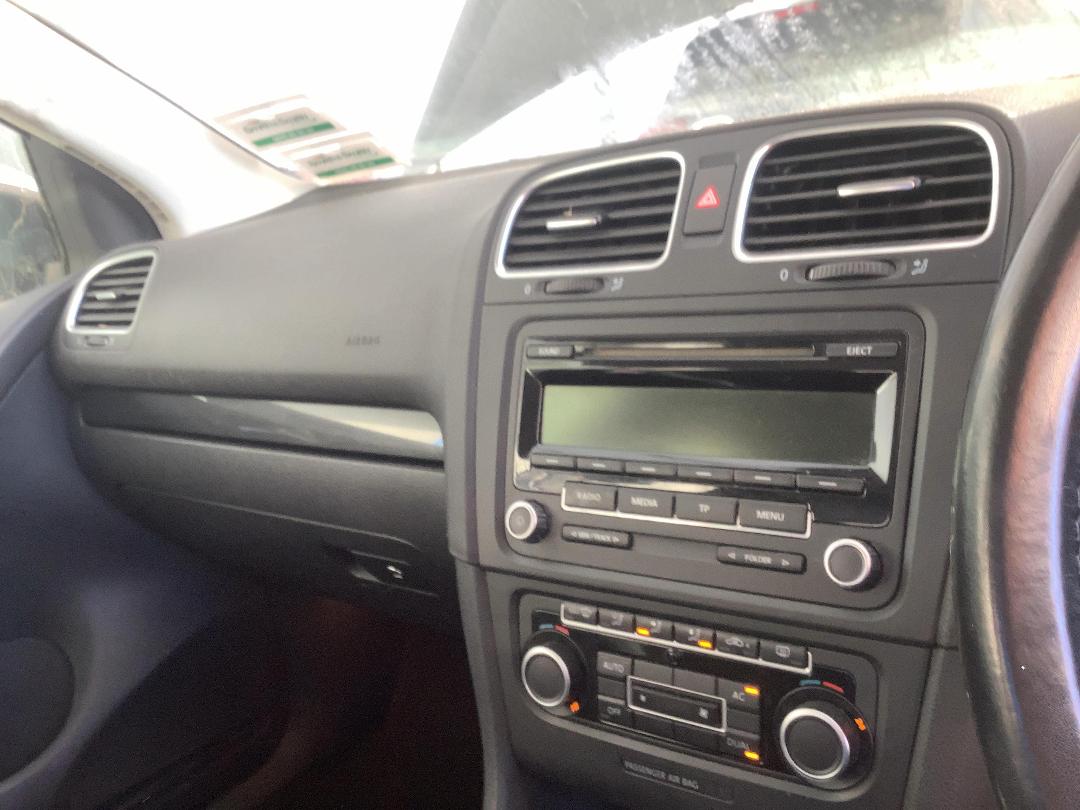 Photo '18' of Volkswagen Golf TDI 103KW