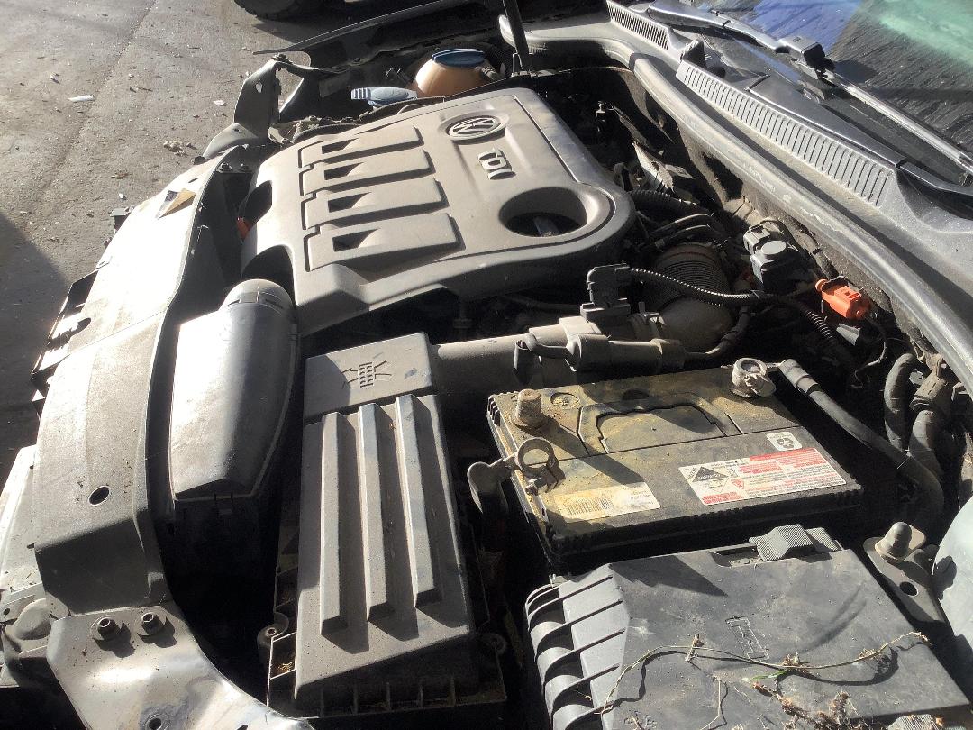 Photo '20' of Volkswagen Golf TDI 103KW