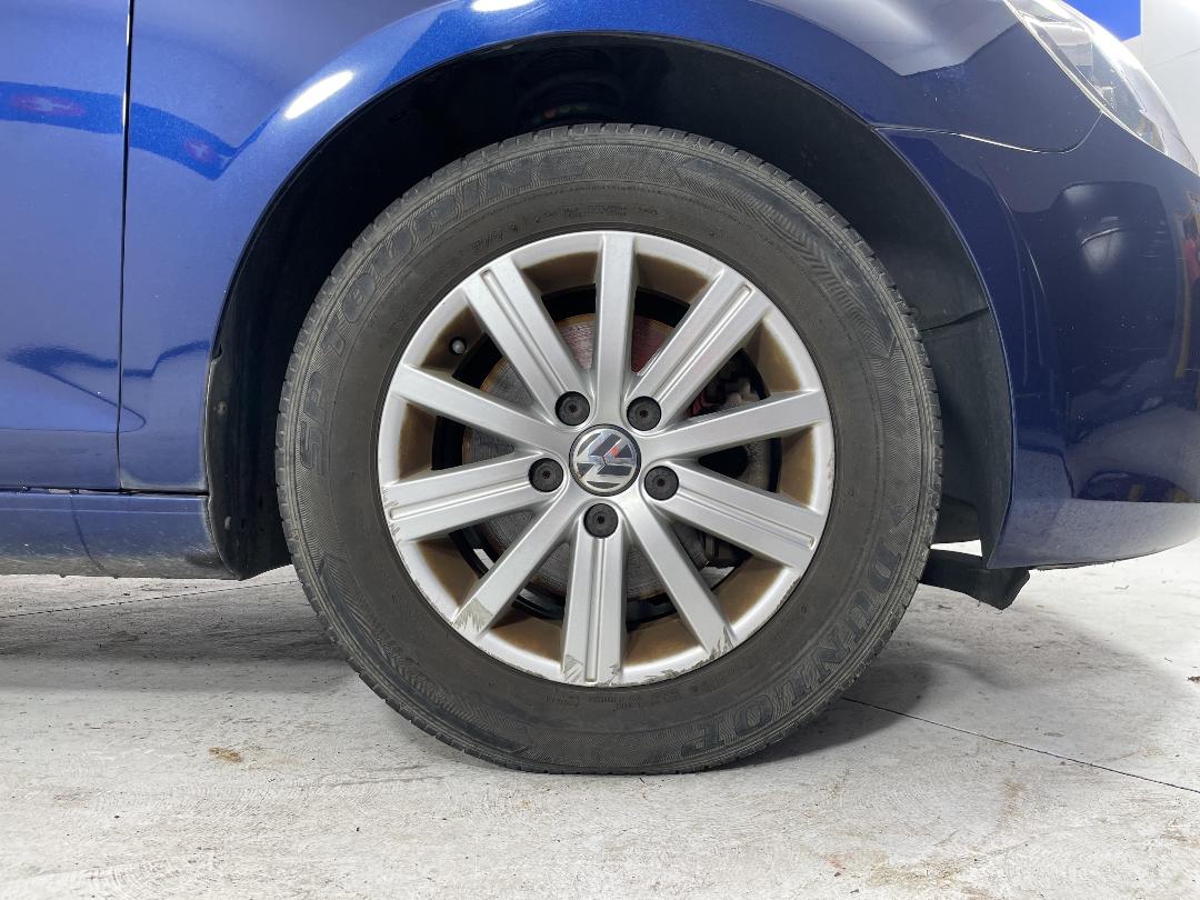 Photo '2' of Volkswagen Golf