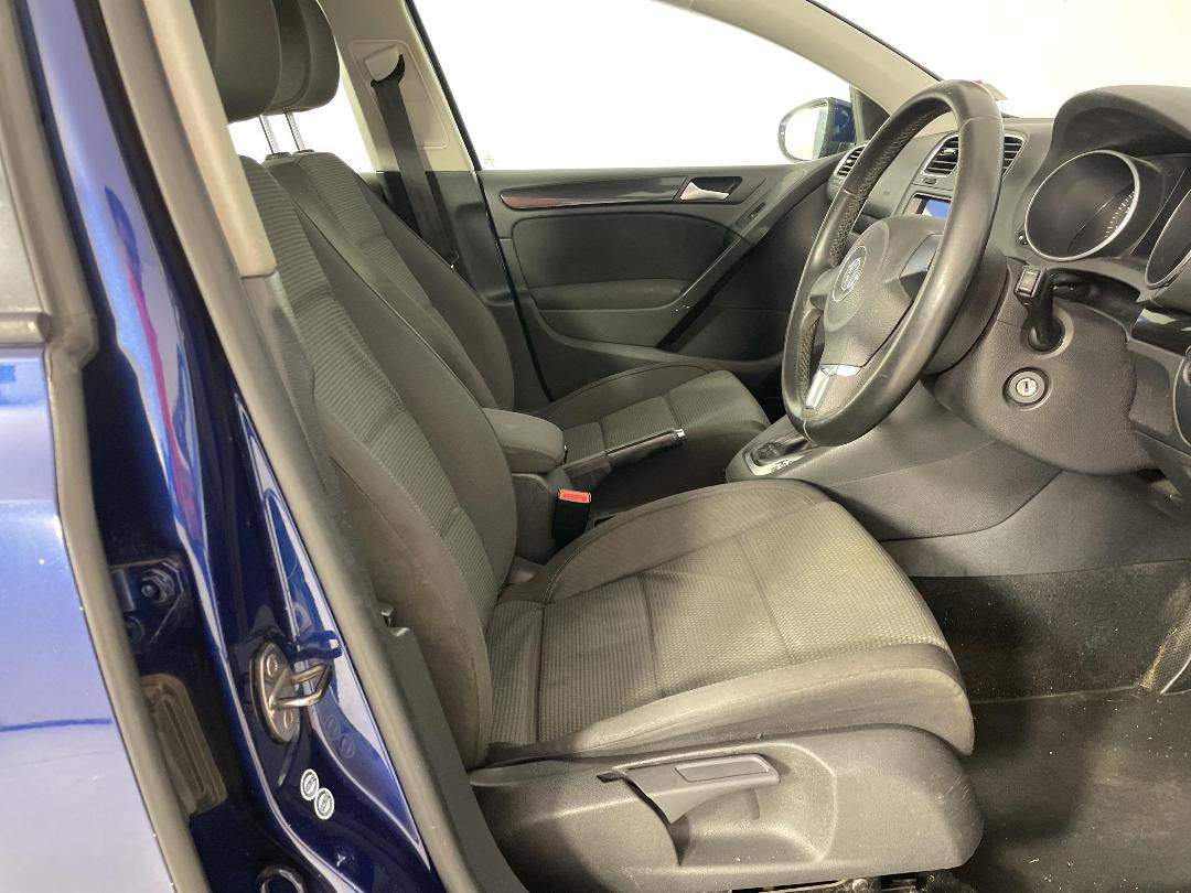 Photo '14' of Volkswagen Golf