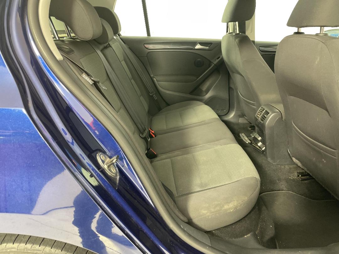 Photo '18' of Volkswagen Golf