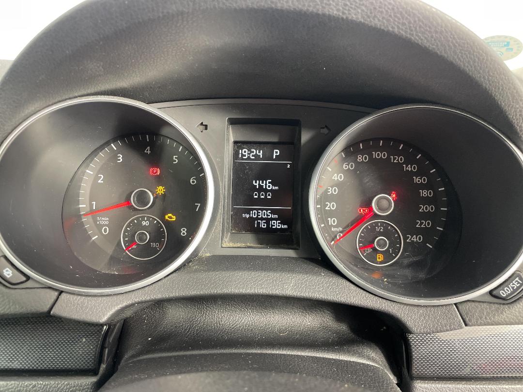 Photo '16' of Volkswagen Golf