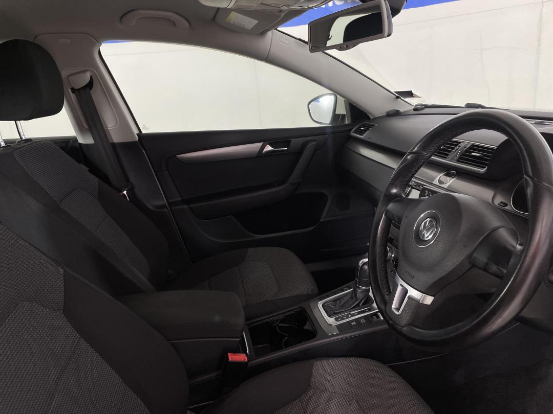 Photo '16' of Volkswagen Passat