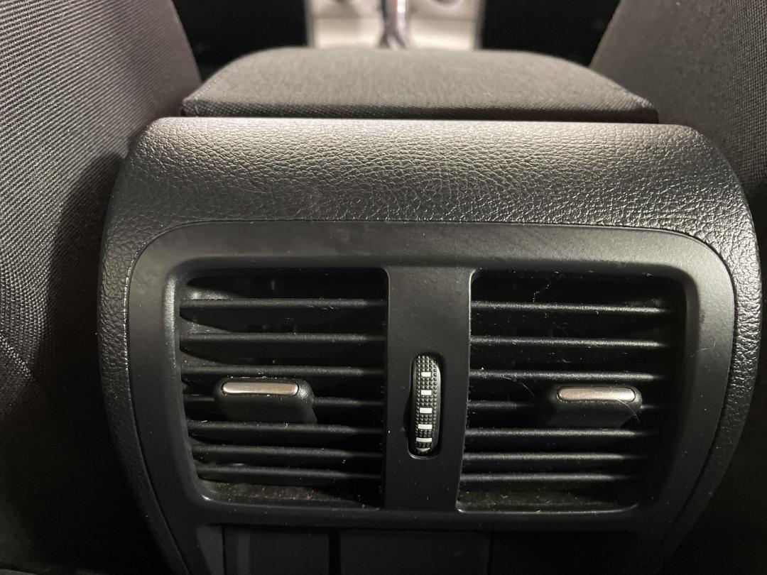 Photo '24' of Volkswagen Passat