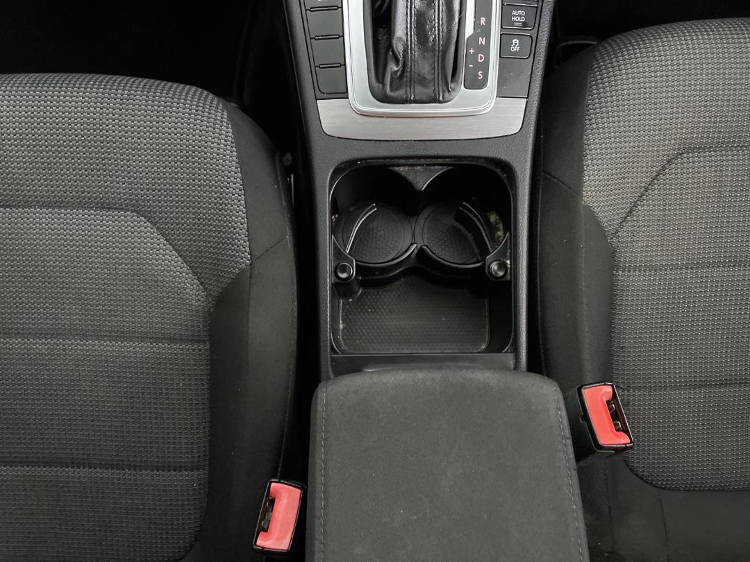 Photo '23' of Volkswagen Passat