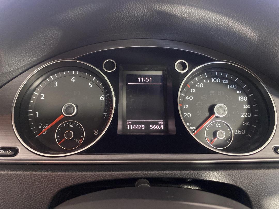 Photo '21' of Volkswagen Passat Photo '21' of Volkswagen Passat