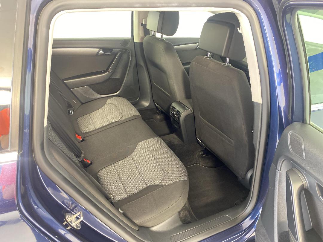 Photo '20' of Volkswagen Passat Photo '20' of Volkswagen Passat