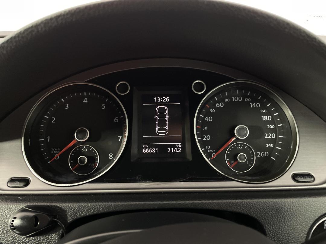 Photo '21' of Volkswagen Passat