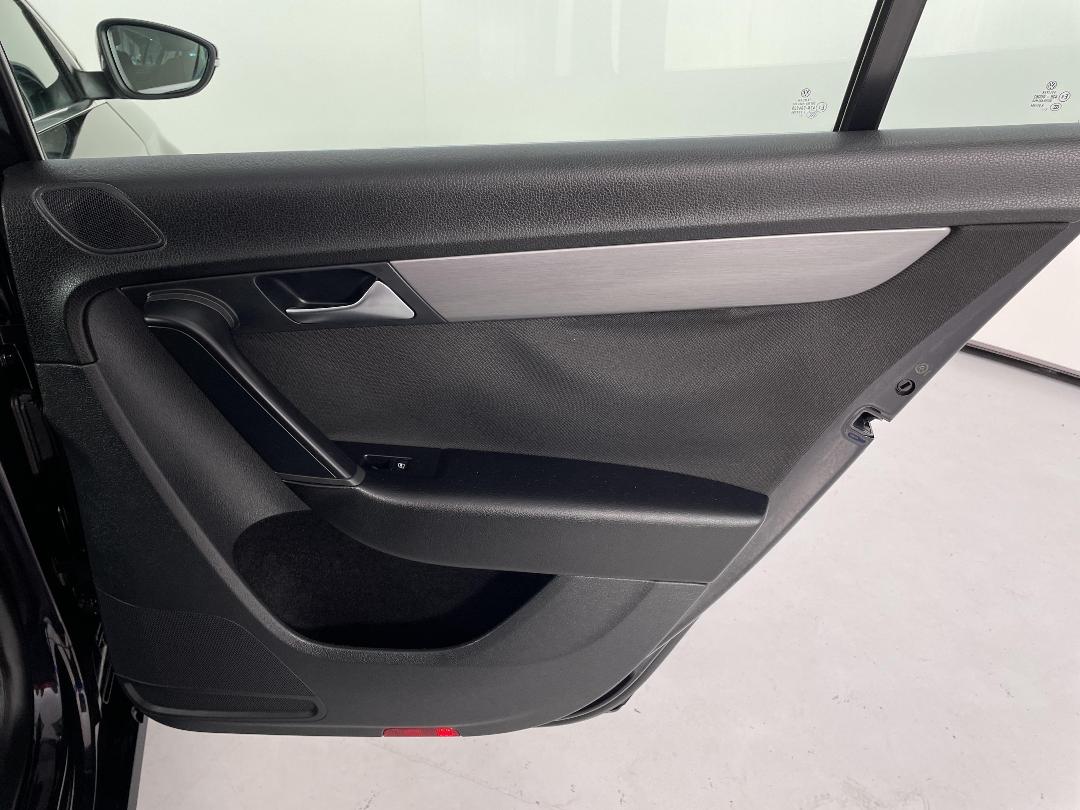 Photo '19' of Volkswagen Passat