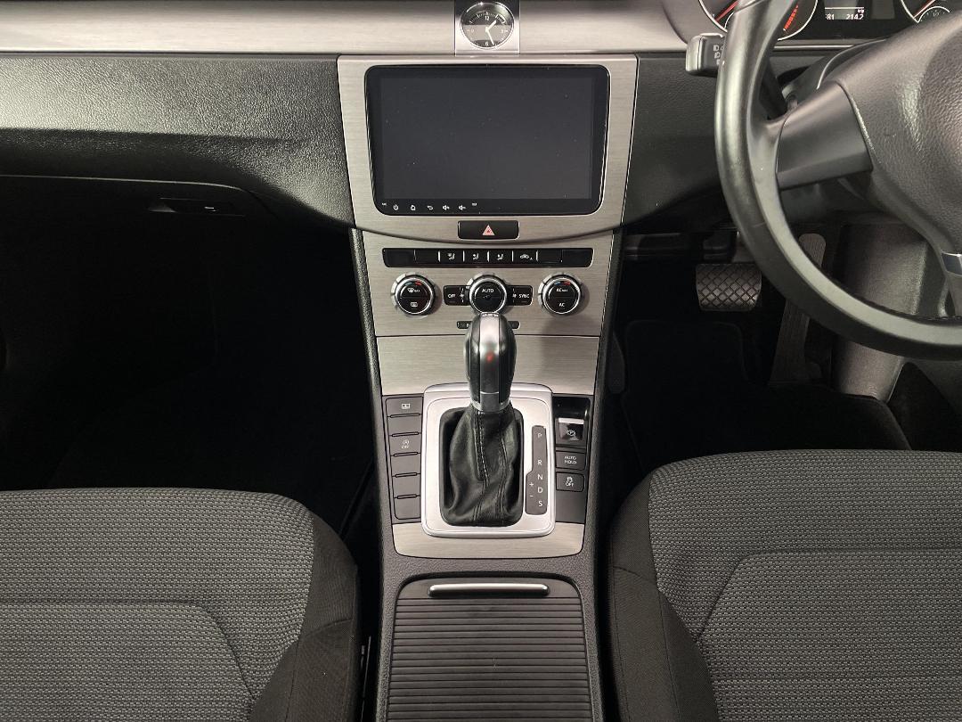 Photo '18' of Volkswagen Passat