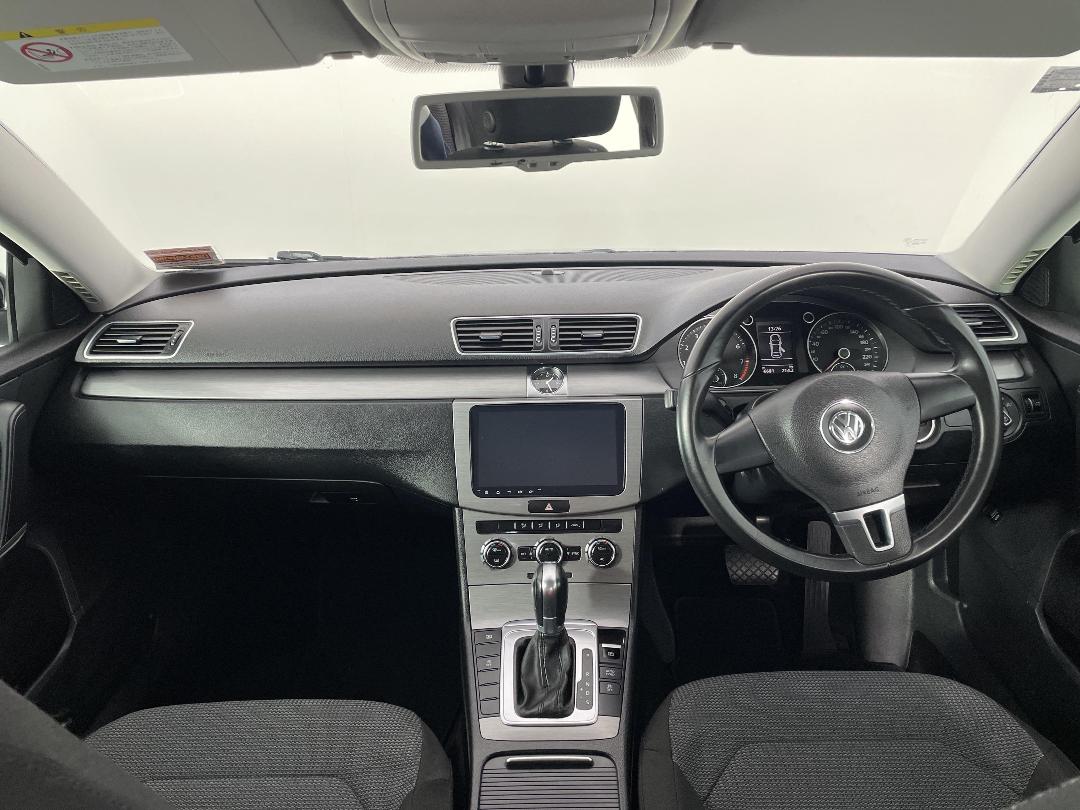 Photo '17' of Volkswagen Passat