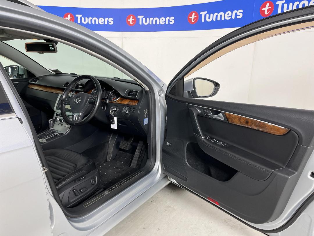 Photo '15' of Volkswagen Passat