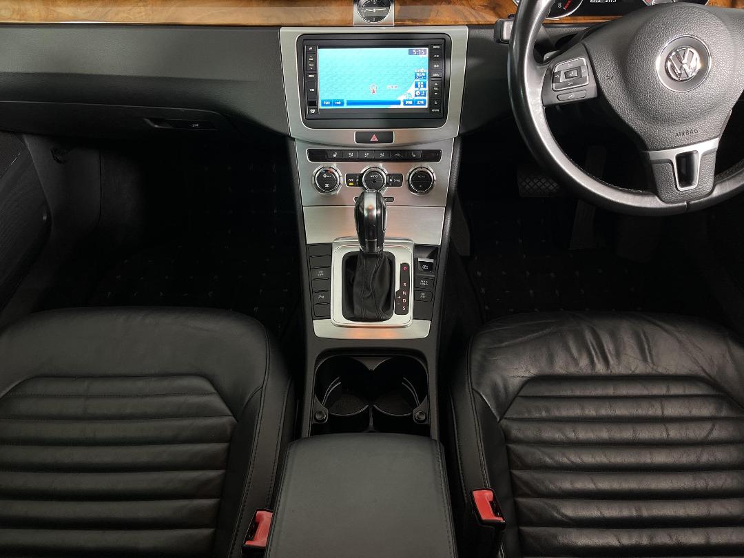 Photo '23' of Volkswagen Passat