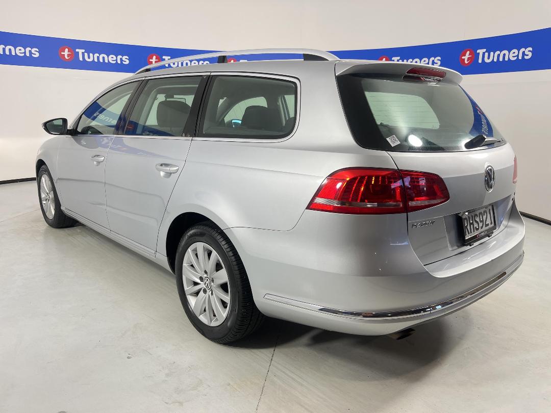 Photo '5' of Volkswagen Passat Photo '5' of Volkswagen Passat