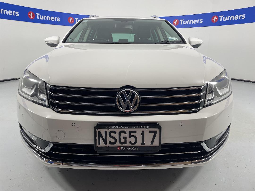 Photo '2' of Volkswagen Passat Photo '2' of Volkswagen Passat