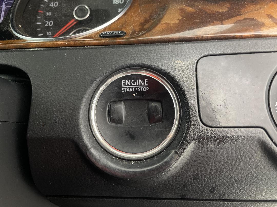 Photo '24' of Volkswagen Passat Photo '24' of Volkswagen Passat