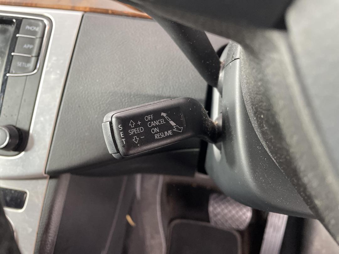 Photo '27' of Volkswagen Passat Photo '27' of Volkswagen Passat