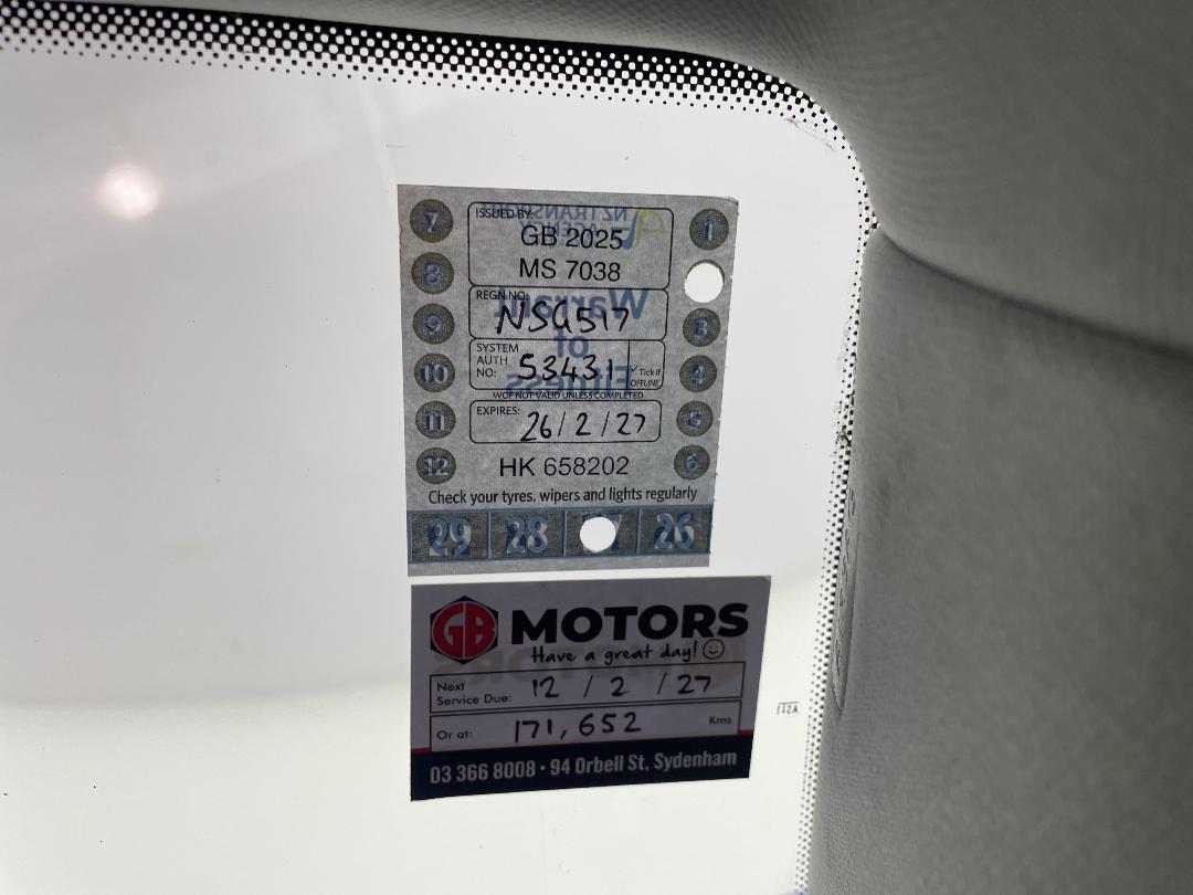 Photo '29' of Volkswagen Passat Photo '29' of Volkswagen Passat