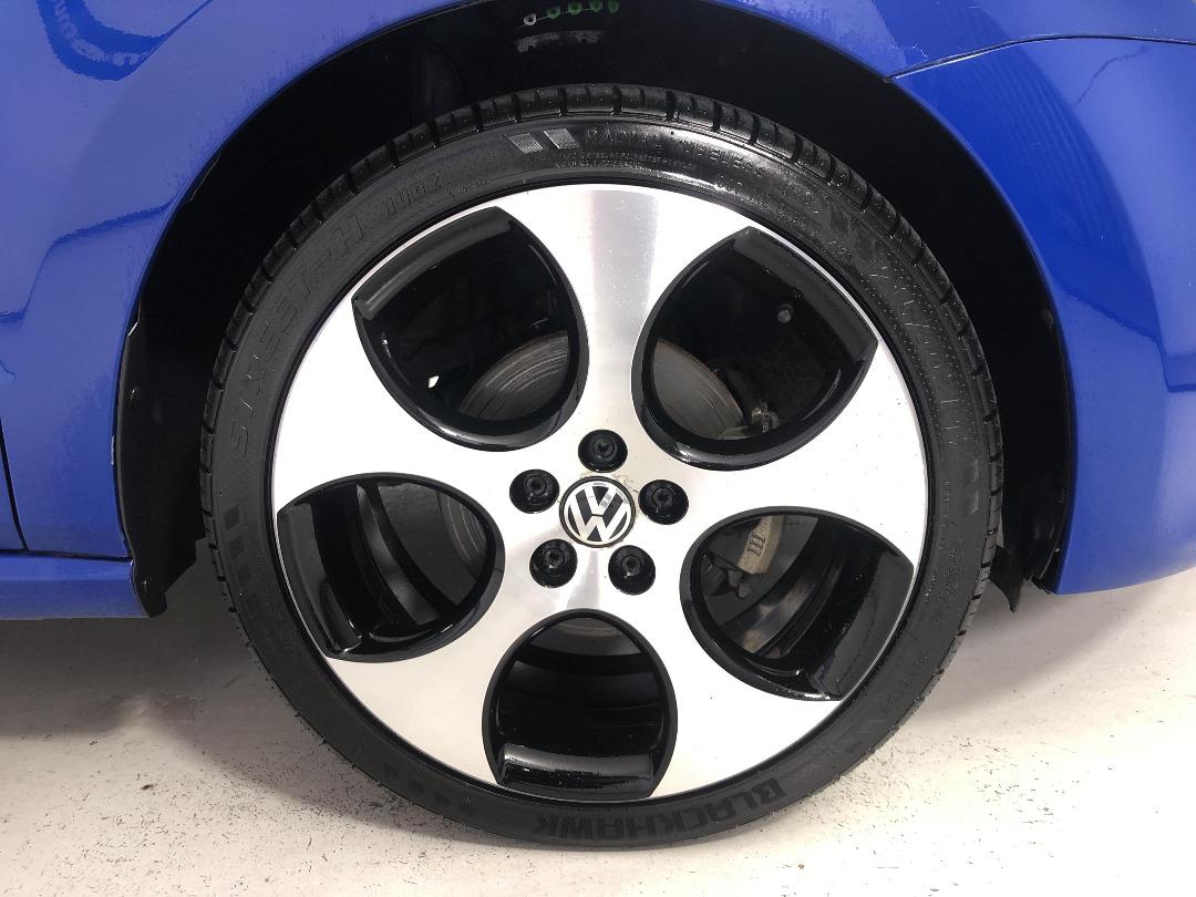 Photo '9' of Volkswagen Polo Photo '9' of Volkswagen Polo