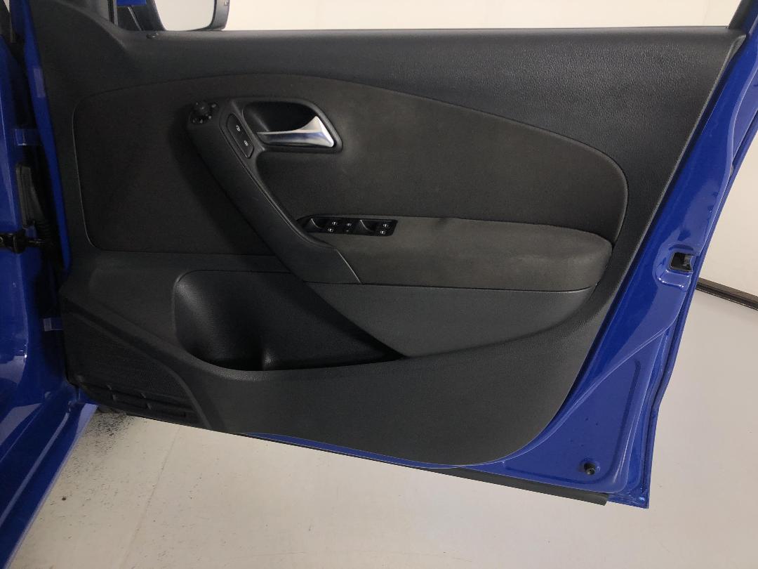 Photo '15' of Volkswagen Polo Photo '15' of Volkswagen Polo