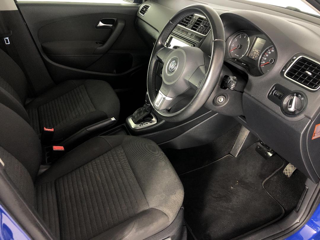 Photo '16' of Volkswagen Polo Photo '16' of Volkswagen Polo