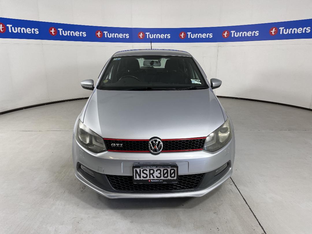 Photo '2' of Volkswagen Polo Photo '2' of Volkswagen Polo