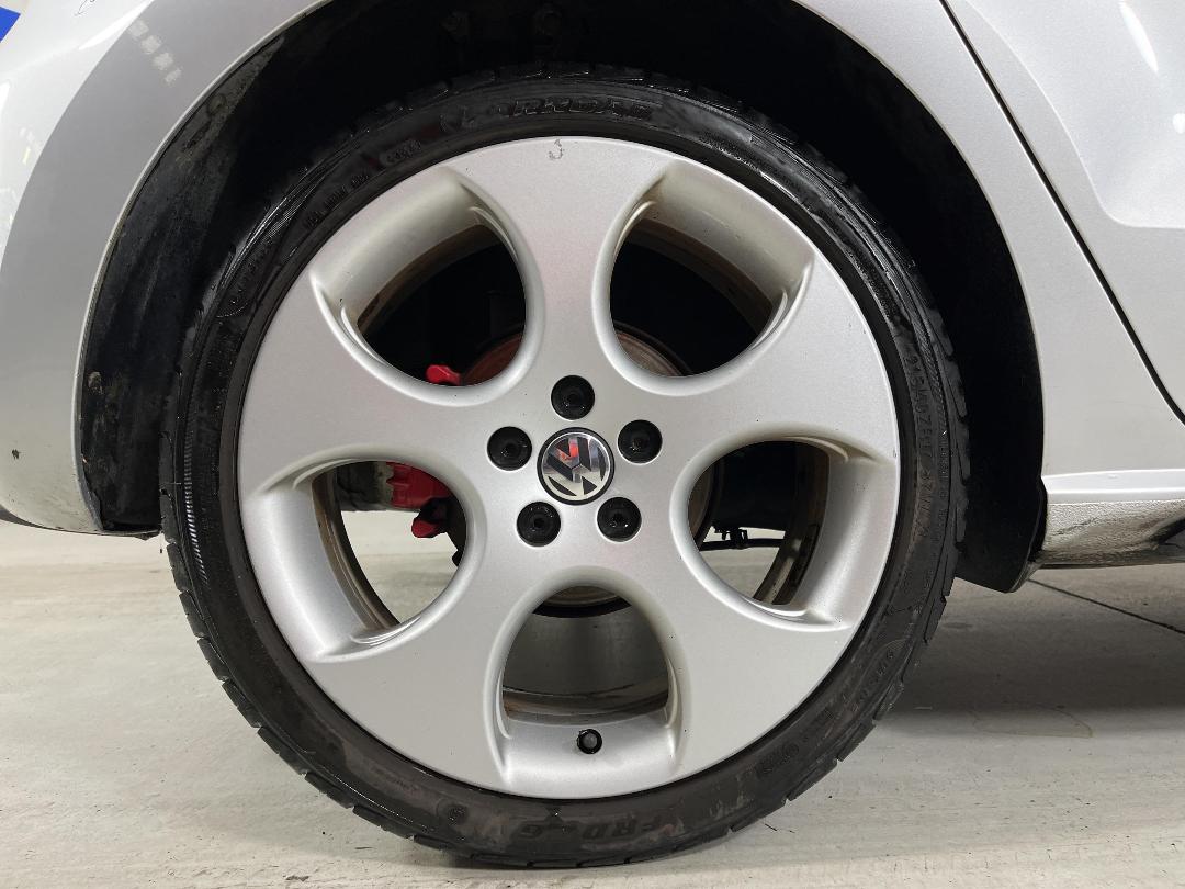 Photo '12' of Volkswagen Polo Photo '12' of Volkswagen Polo