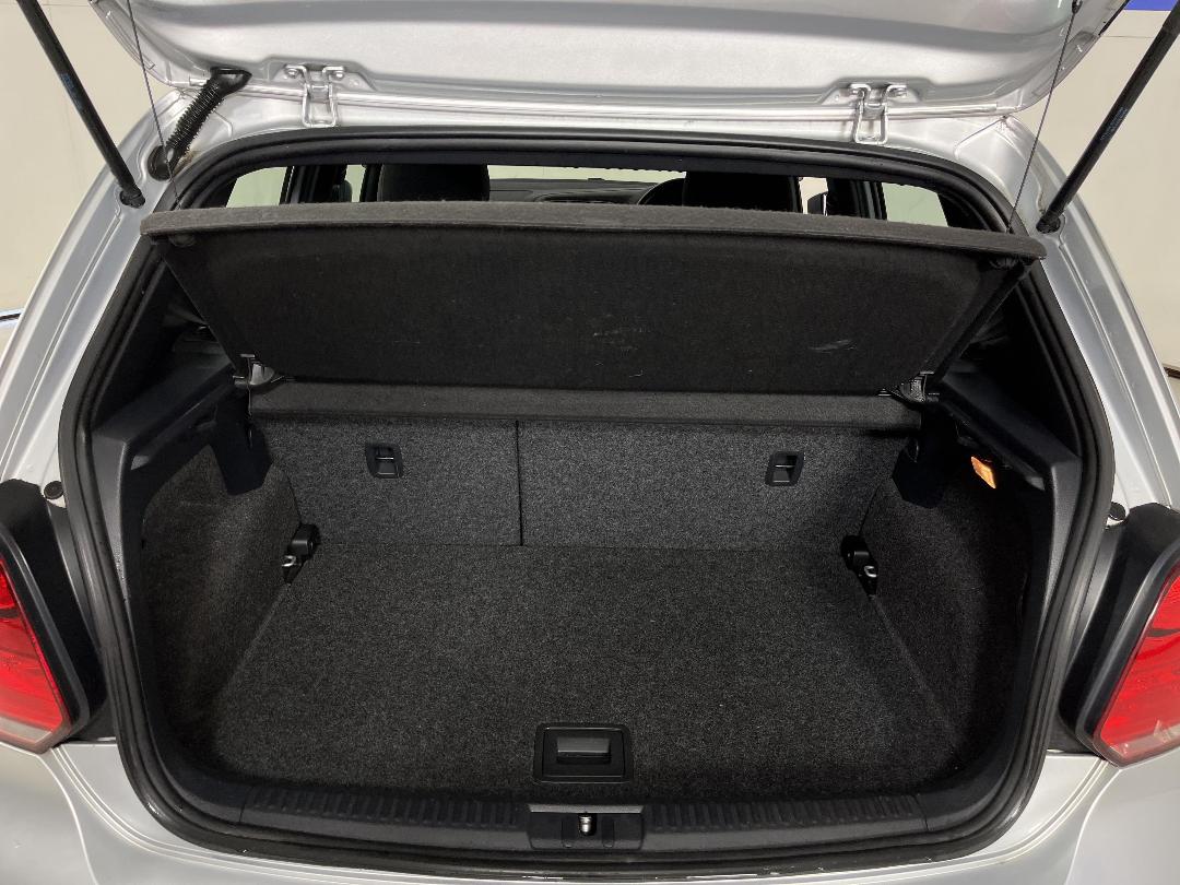 Photo '14' of Volkswagen Polo Photo '14' of Volkswagen Polo