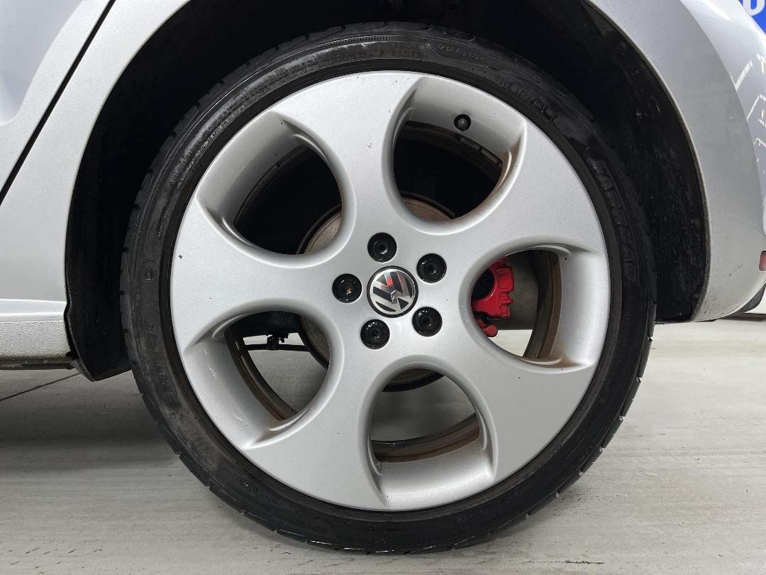 Photo '11' of Volkswagen Polo Photo '11' of Volkswagen Polo