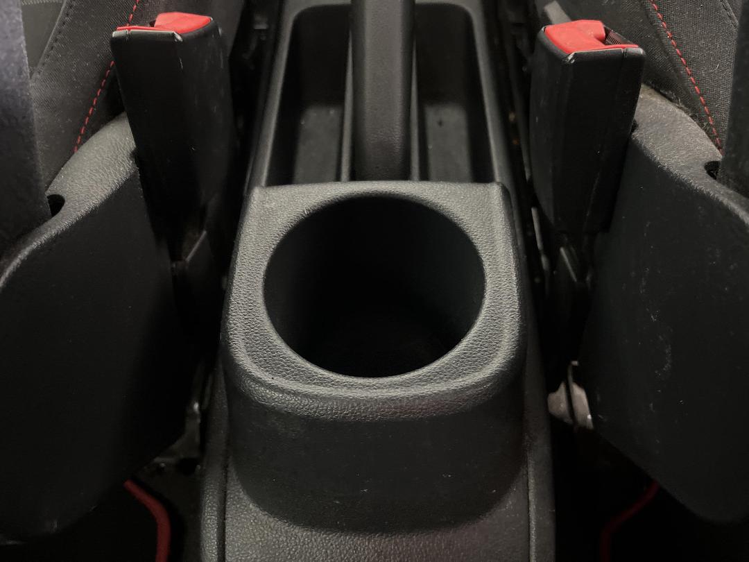 Photo '23' of Volkswagen Polo Photo '23' of Volkswagen Polo