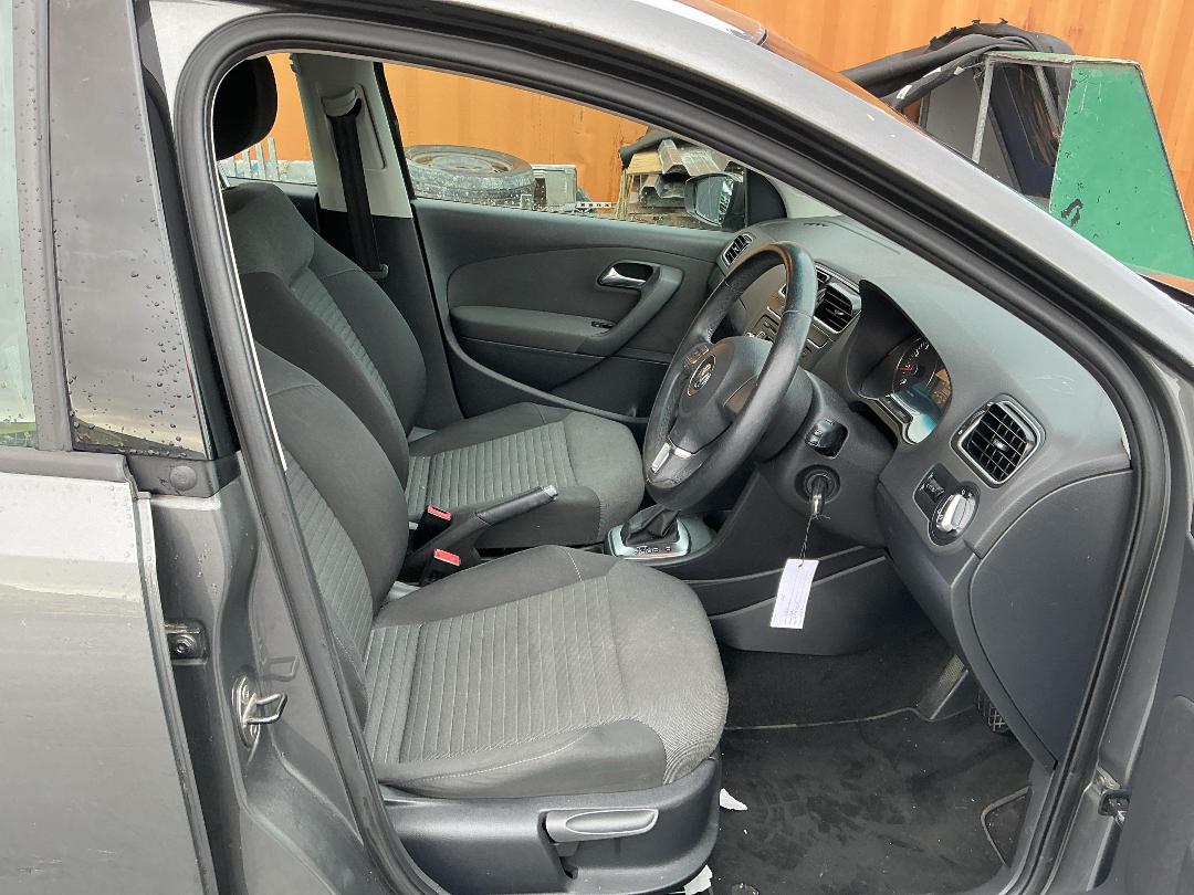 Photo '14' of Volkswagen Polo 63KW