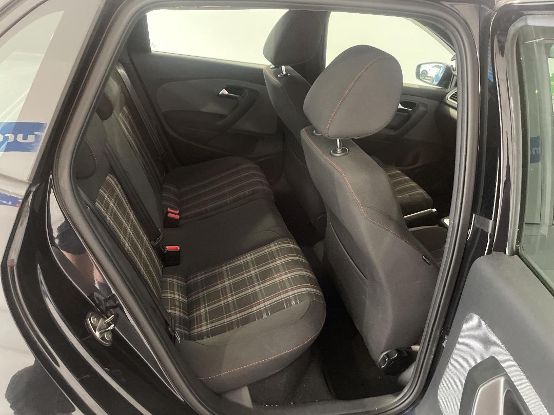 Photo '20' of Volkswagen Polo Photo '20' of Volkswagen Polo