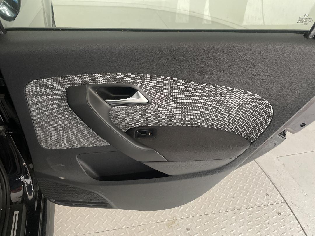 Photo '19' of Volkswagen Polo Photo '19' of Volkswagen Polo