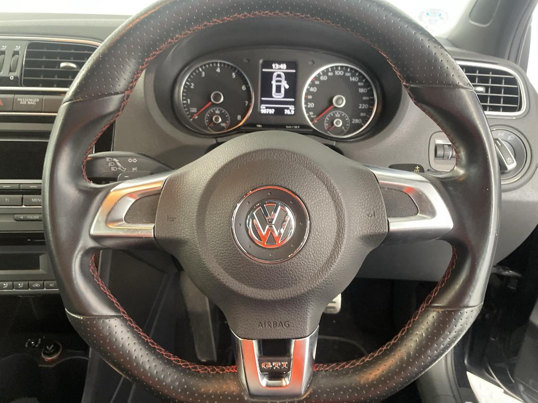 Photo '25' of Volkswagen Polo Photo '25' of Volkswagen Polo