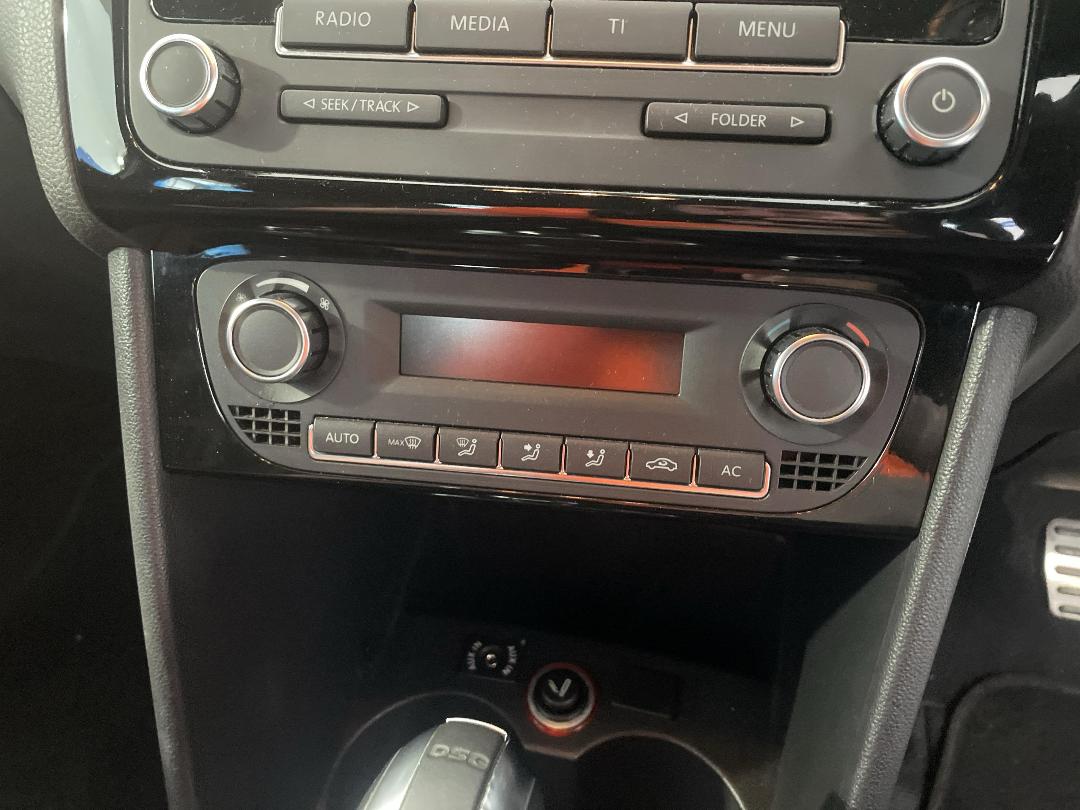 Photo '27' of Volkswagen Polo Photo '27' of Volkswagen Polo