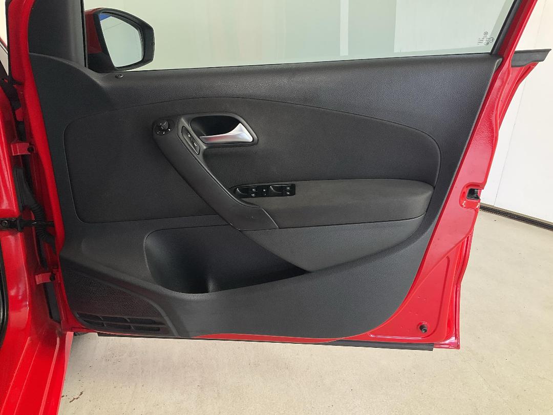 Photo '15' of Volkswagen Polo