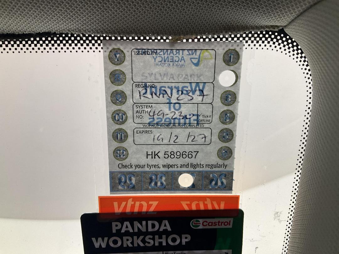 Photo '24' of Volkswagen Polo