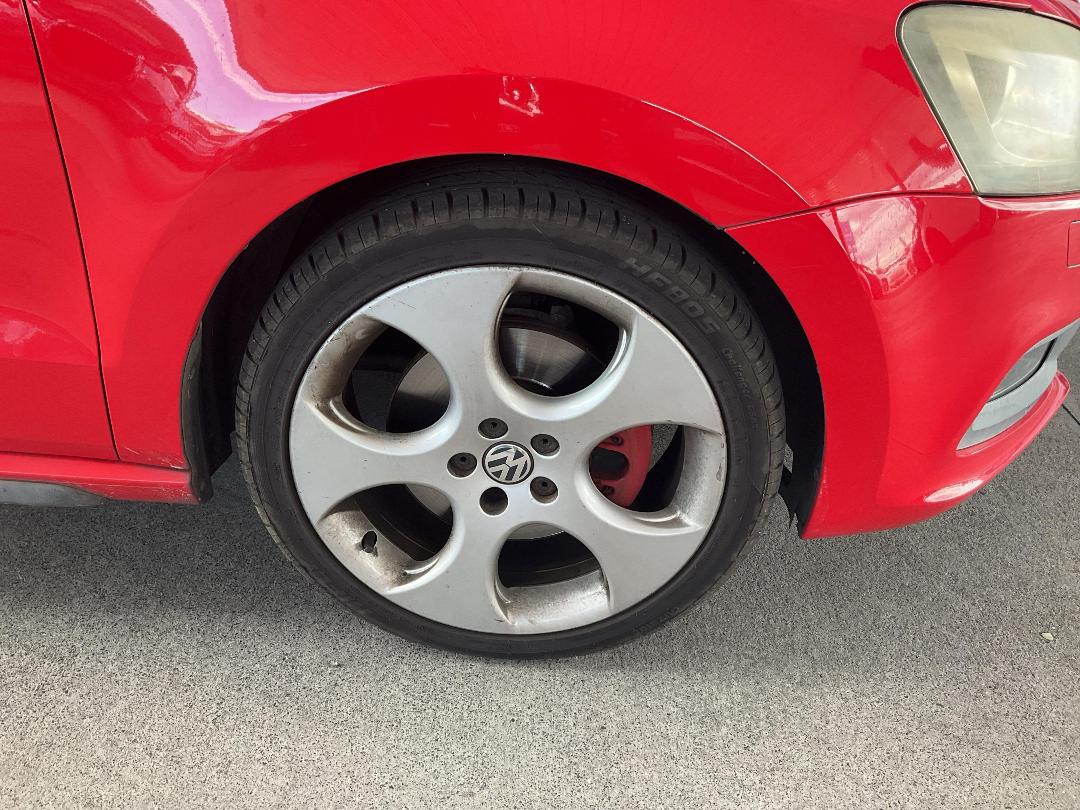 Photo '2' of Volkswagen Polo Photo '2' of Volkswagen Polo