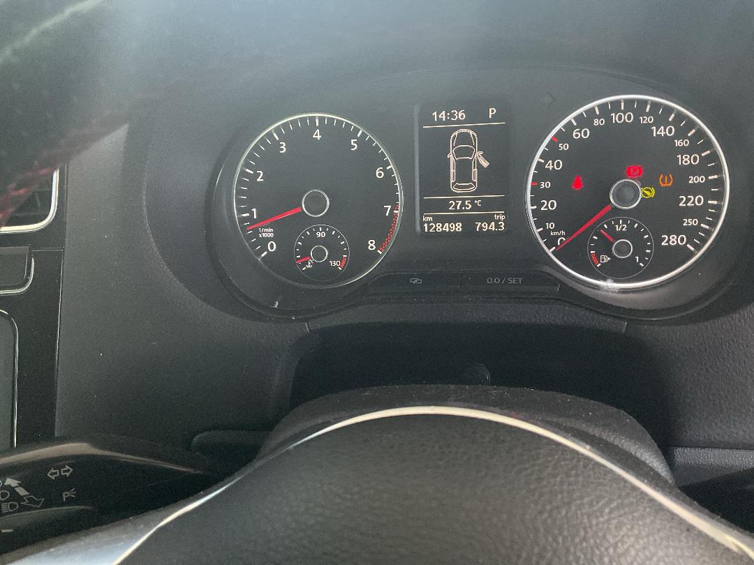 Photo '15' of Volkswagen Polo Photo '15' of Volkswagen Polo