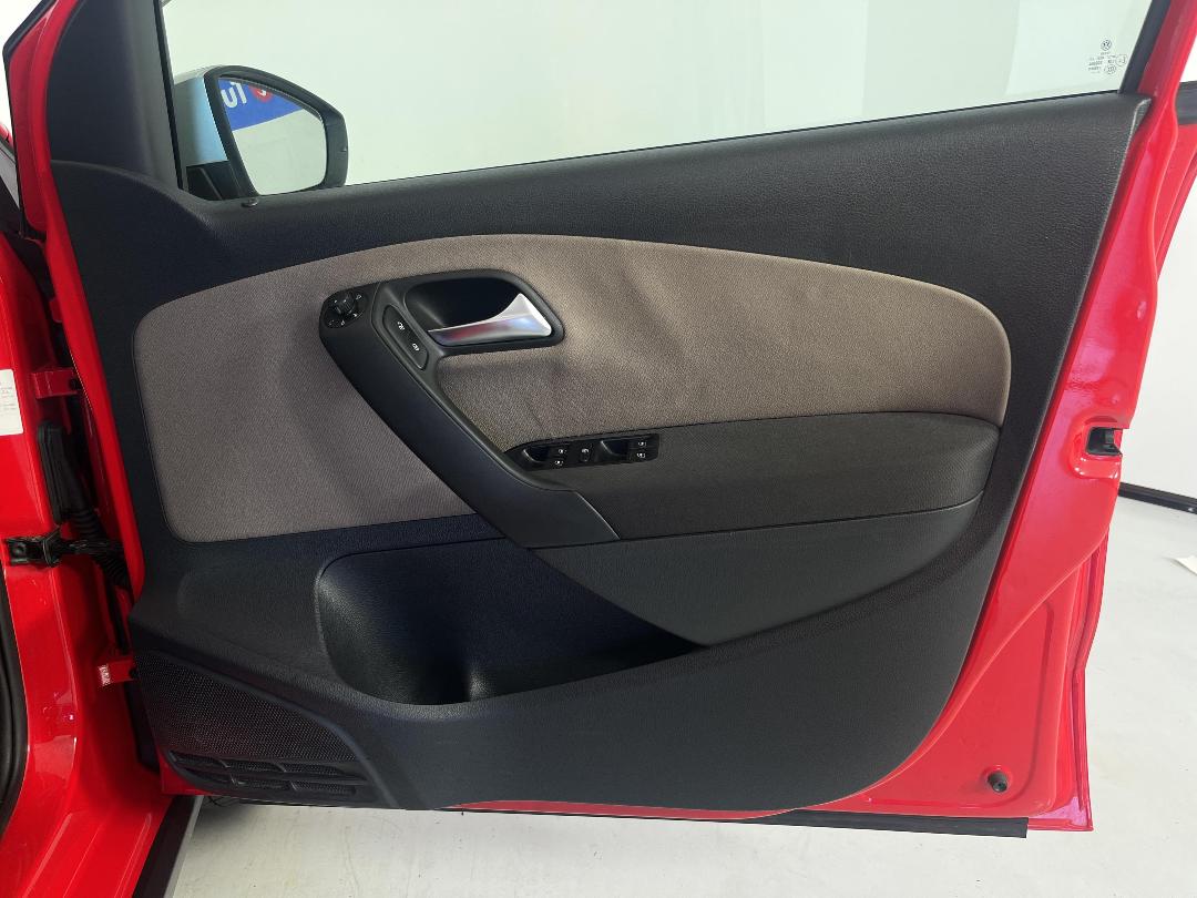 Photo '15' of Volkswagen Polo