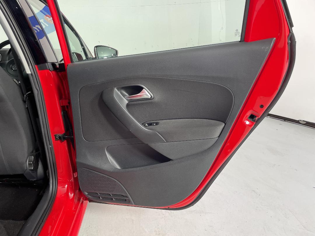 Photo '19' of Volkswagen Polo