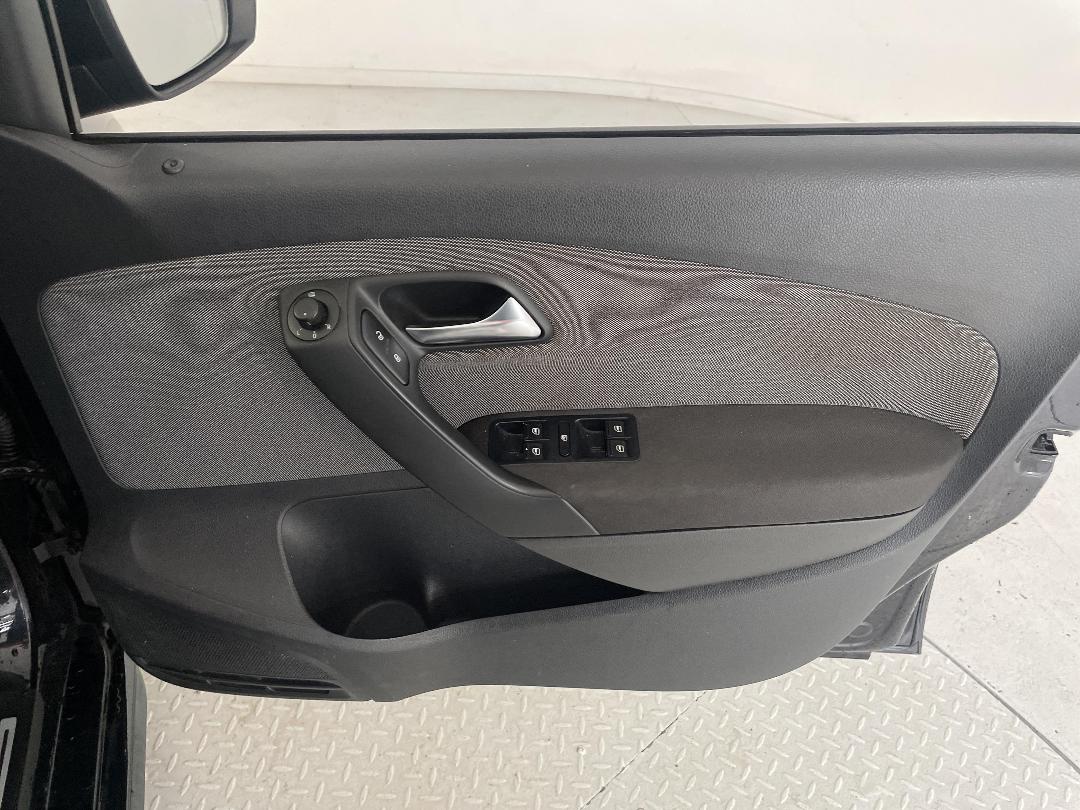 Photo '15' of Volkswagen Polo