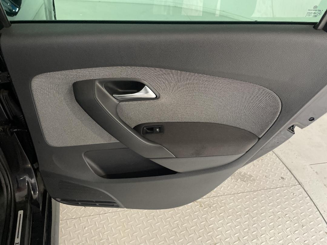 Photo '19' of Volkswagen Polo