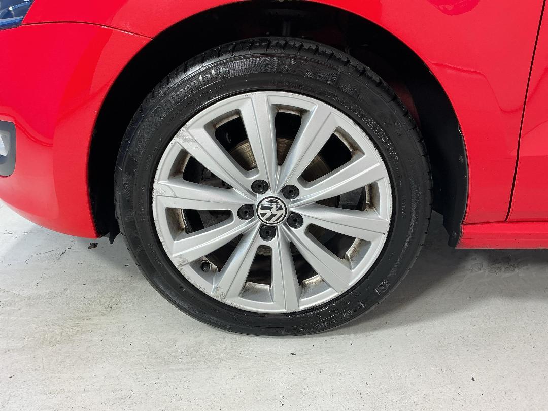 Photo '10' of Volkswagen Polo Photo '10' of Volkswagen Polo