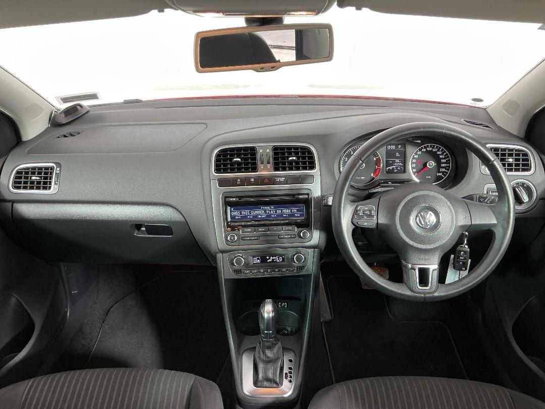 Photo '17' of Volkswagen Polo Photo '17' of Volkswagen Polo