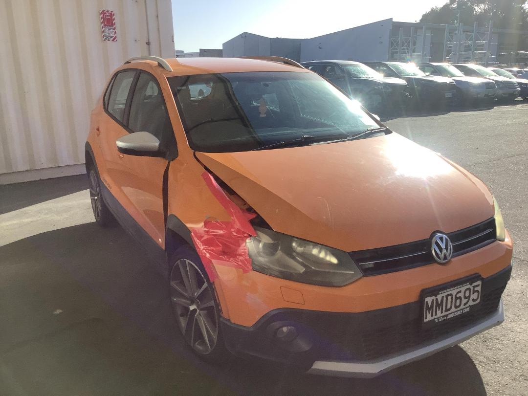 Photo '2' of Volkswagen Polo Photo '2' of Volkswagen Polo