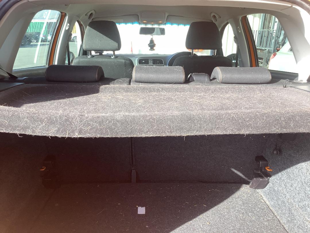 Photo '9' of Volkswagen Polo Photo '9' of Volkswagen Polo